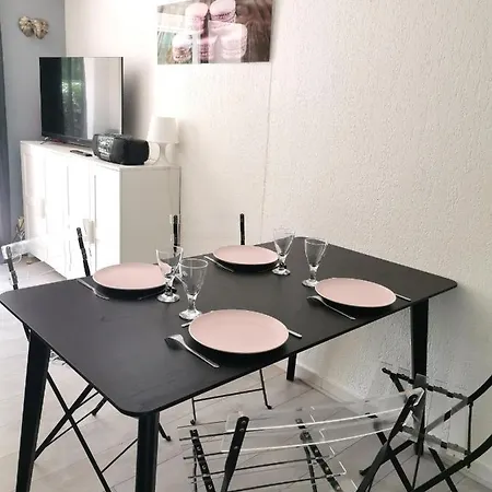 Holiday home Tahiti Parc Maisonnette Climatisee 6 Pers 2 Chambre *