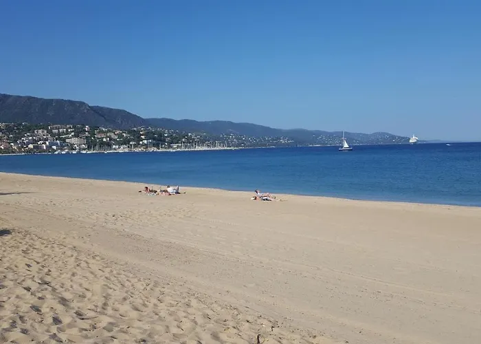 Tahiti Parc Maisonnette Climatisee 6 Pers 2 Semesterbostad Le Lavandou